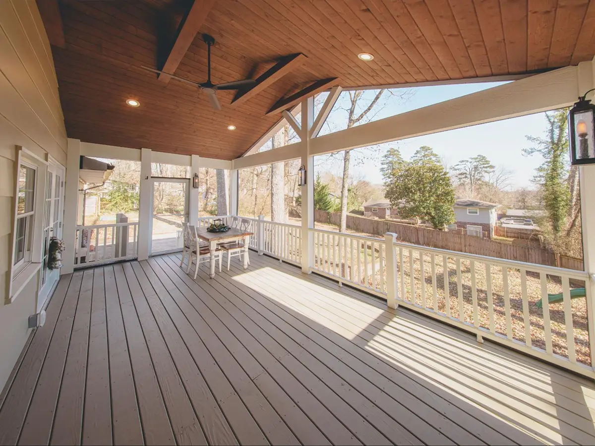 after-screened-in-porch2.webp